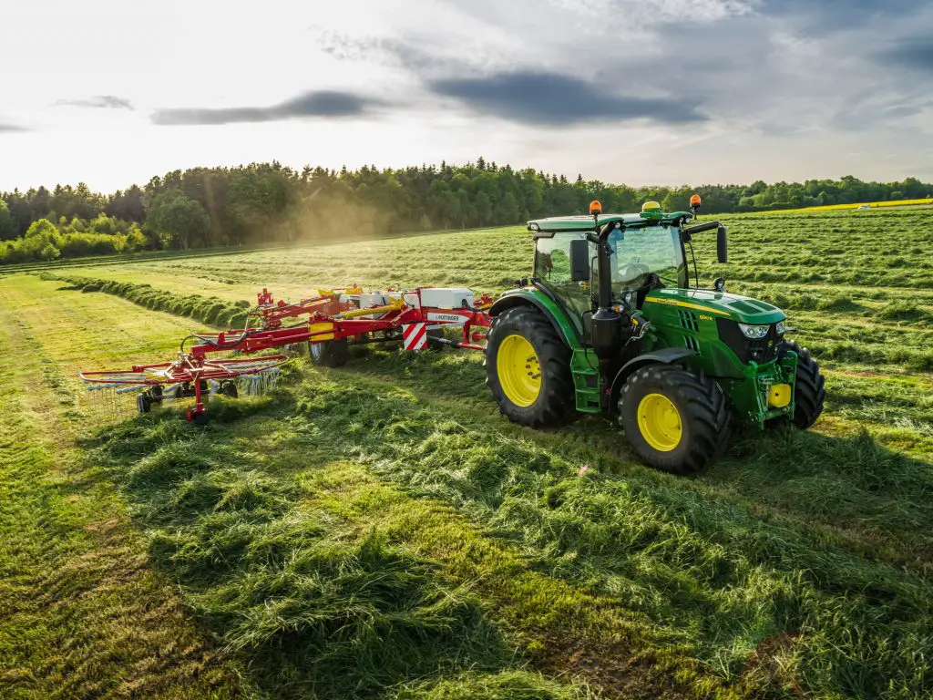 Технічні характеристики John Deere 6145R