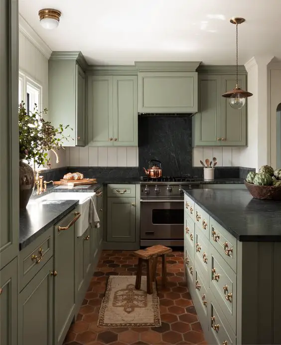 Embracing Cottage Core: A Nod to Simplicity and Charm in Kitchen Design 2024