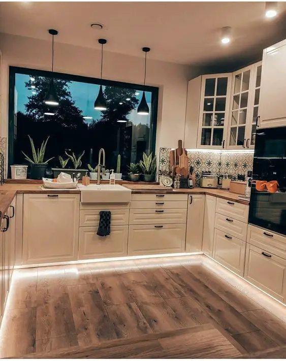 Crafting the Future of Kitchens: Designs That Bring Home the Heart of 2024