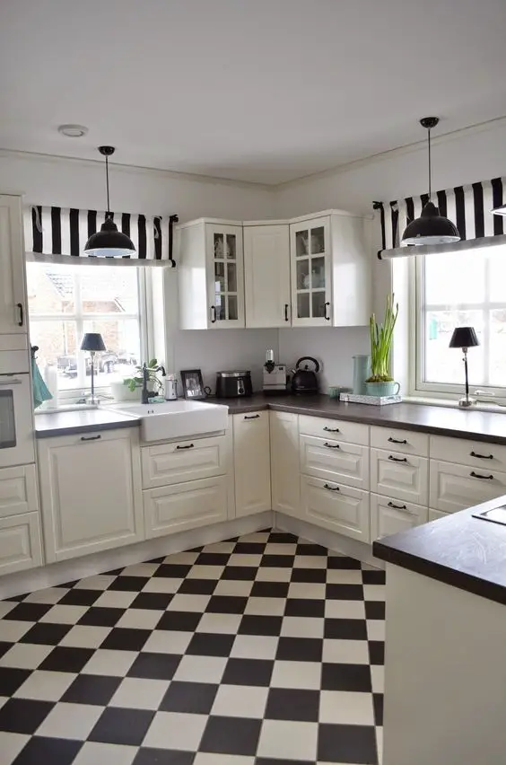 White Kitchen Design Ideas for 2024: A Blend of Functionality and Elegance