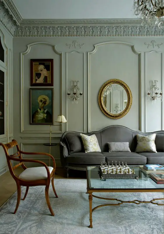 Embracing the Timeless: A Nod to Vintage Living Room Elegance in 2024