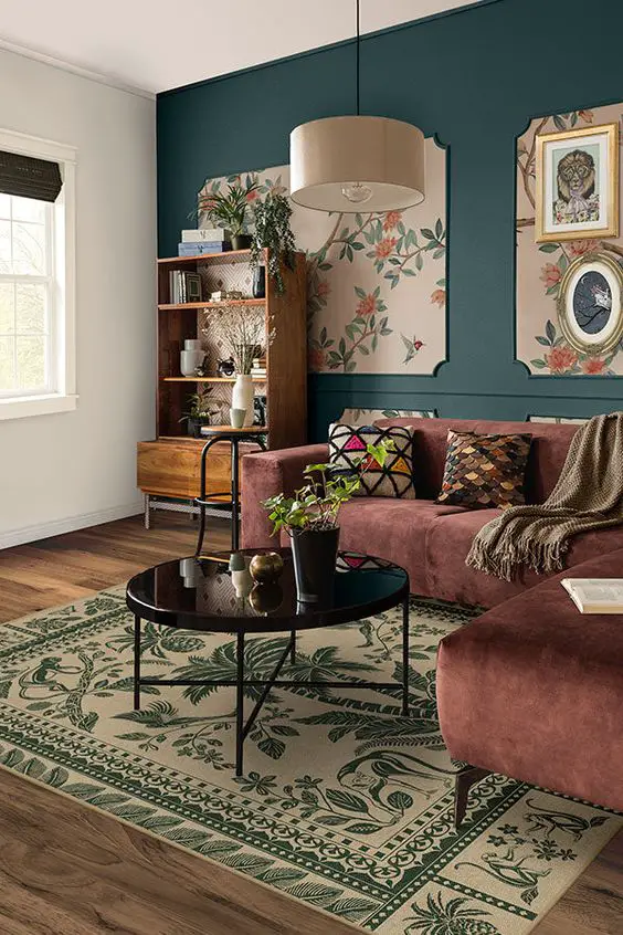 Embracing the Timeless: A Nod to Vintage Living Room Elegance in 2024