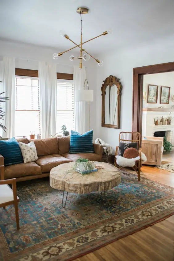 Embracing the Timeless: A Nod to Vintage Living Room Elegance in 2024