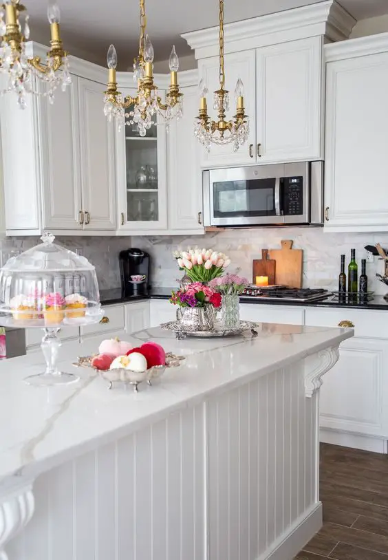 Vintage Kitchen Ideas 2024: Blending Classic Charm with Modern Flair