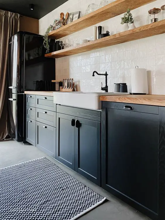 Crafting the Future of Kitchens: Designs That Bring Home the Heart of 2024