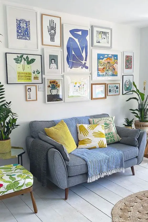 The Art of Crafting a Living Room Couch in 2024: An Interior Designer's Perspective