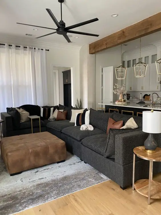 The Art of Choosing a Sofa: Aesthetic and Practical Ideas for Your Living Room in 2024