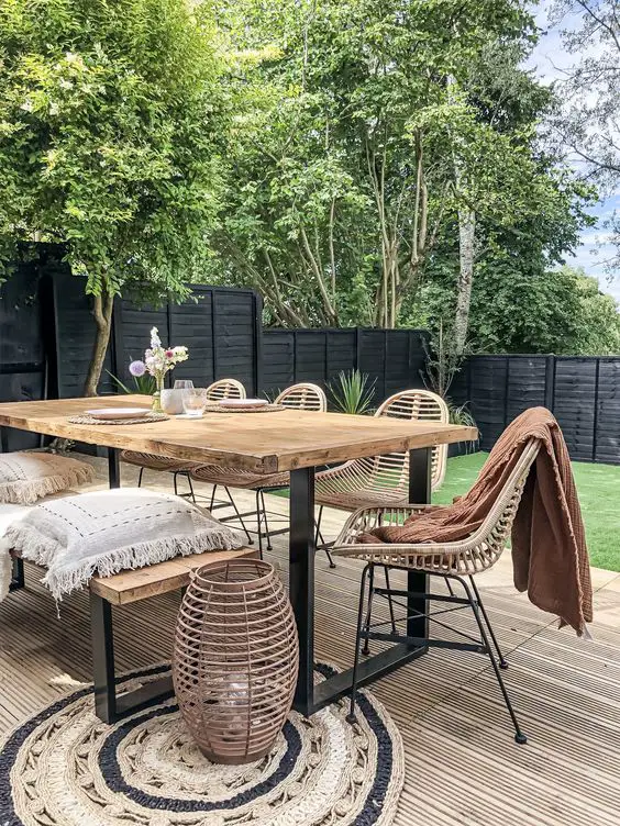 Stunning Outdoor Table Styles for Any Backyard or Patio