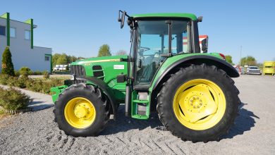 John Deere 6330