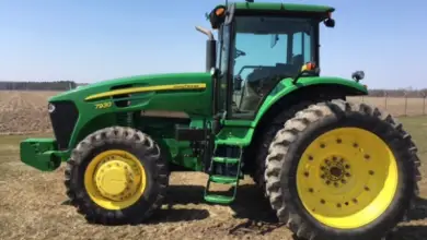John Deere 7930