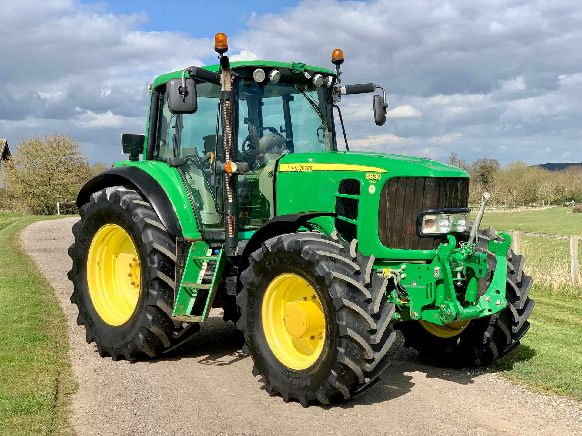 John Deere 6930 Datos técnicos Tractor potente para las más altas