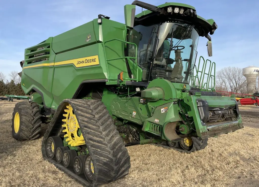 Especificaciones John Deere X9 1100 - Máxima potencia y eficiencia