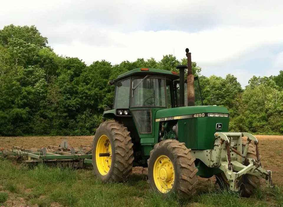 John Deere 4250 Technische Daten - Präzise Informationen für Landwirte