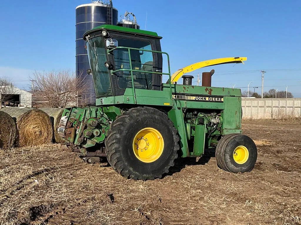 john-deere-5830-technical-data-performance-and-efficiency-at-a-glance