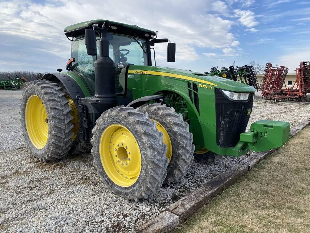 John Deere 8370R Specifications