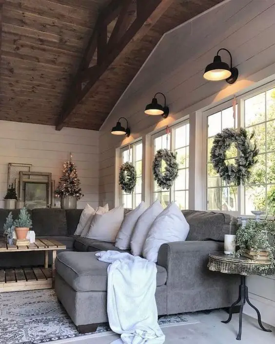 Modern Farmhouse Living Rooms 2024: Rustic, Cozy Decor Ideas