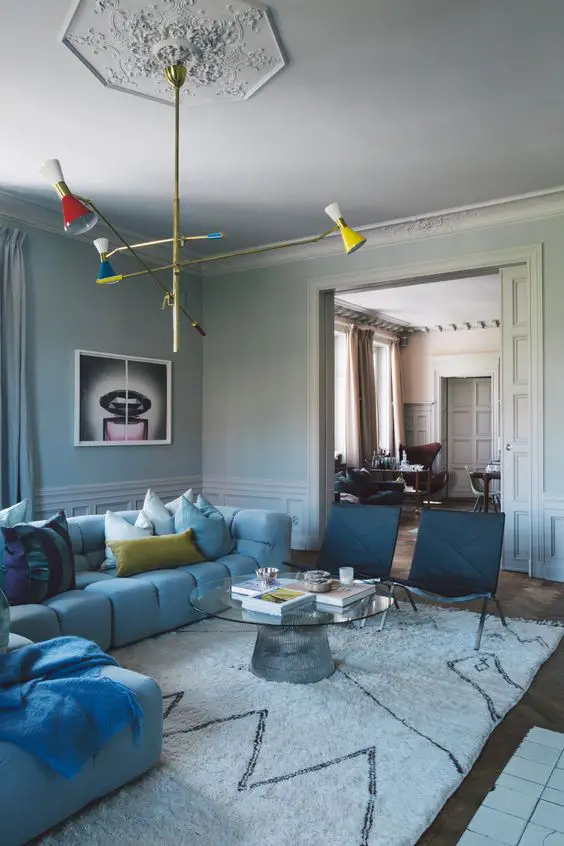 Explore 2024's Chic Blue Living Room Styles - From Royal to Rustic