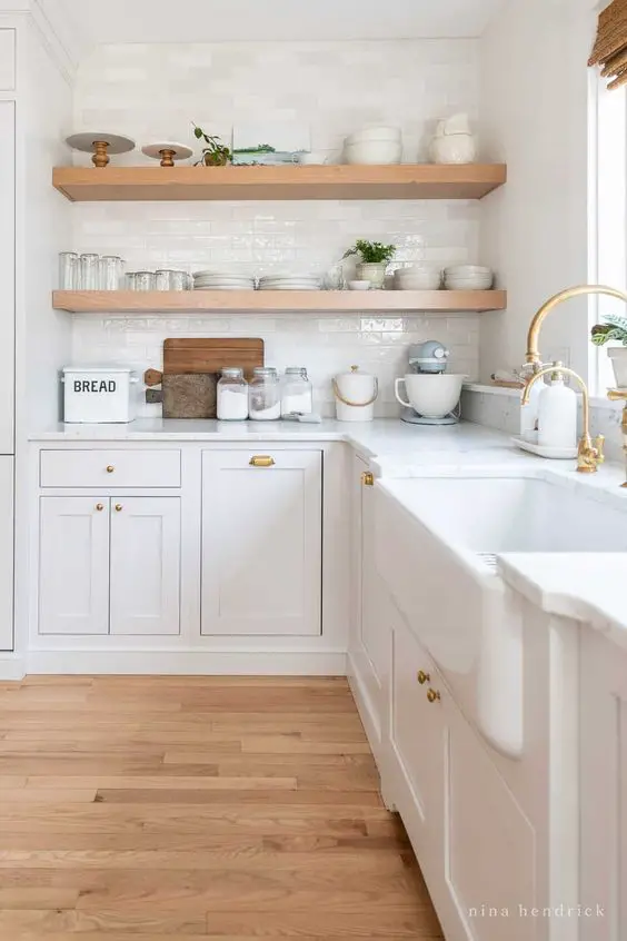 2024's White Kitchen Designs: Elegant, Modern, and Timelessly Chic