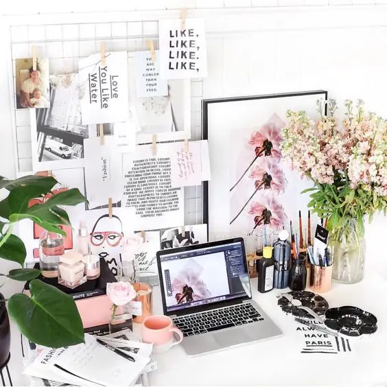 Refresh Your Workspace with Spring Desk Decor Ideas 2024 - Get Inspired!