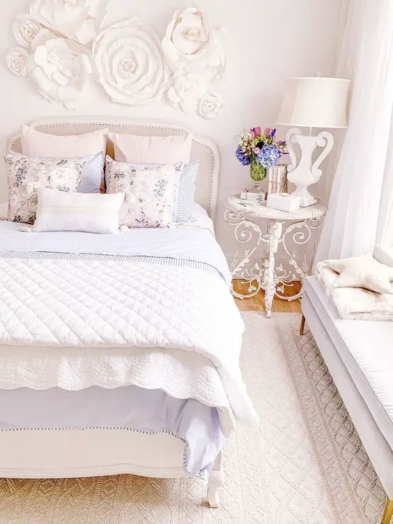 2024 Bed Spring Decor Trends: Vintage to Modern Home Design Ideas